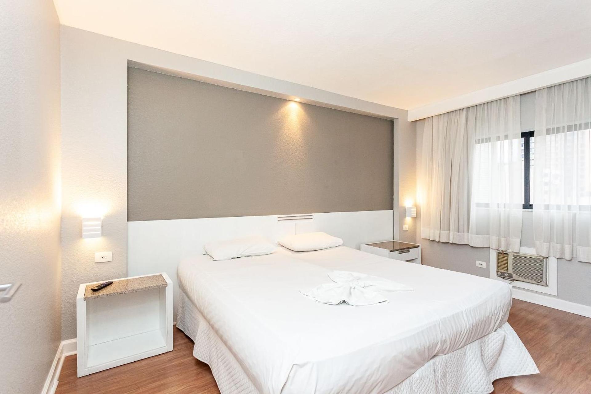 Apto-Flat Excelente Localizacao Centro-Batel - Somente Familiares Curitiba Ngoại thất bức ảnh