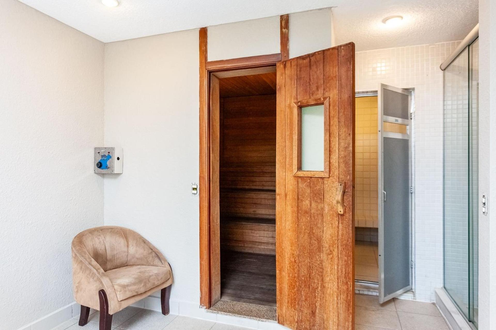 Apto-Flat Excelente Localizacao Centro-Batel - Somente Familiares Curitiba Ngoại thất bức ảnh